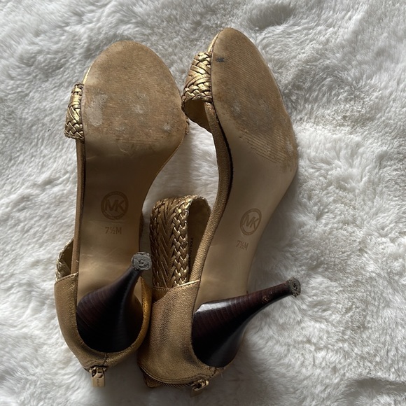 Michael Kors woven strappy heels - Picture 5 of 8